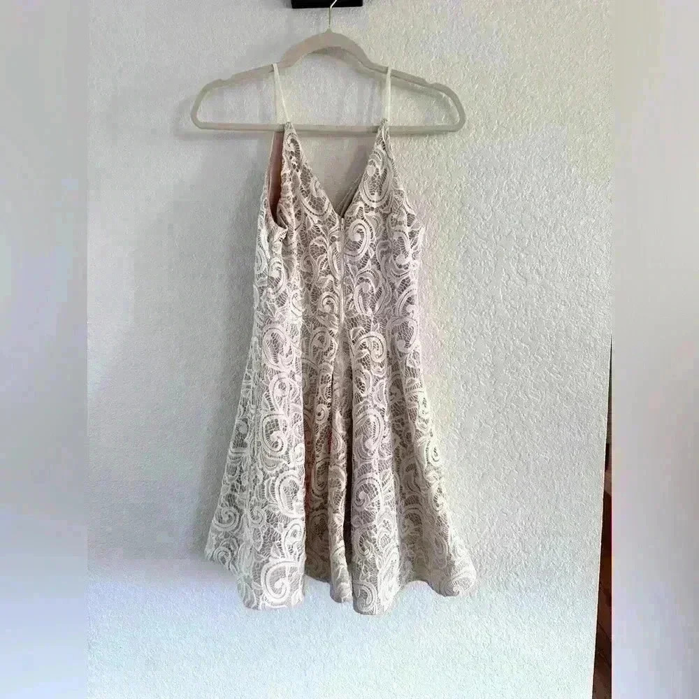 My Michelle White Lace Dress, Size 3 Juniors bridesmaid, fit n’ flare, classsic